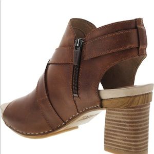 dansko arlene platform sandal